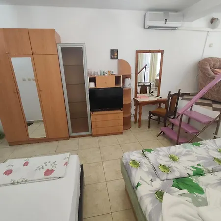 For Guests Linov Appartement