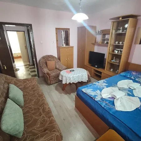 For Guests Linov 아파트 네세부르
